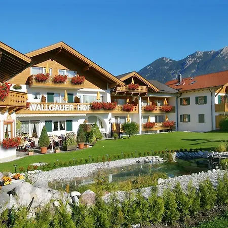 Hotel Wallgauer Hof 3*