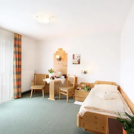 Wallgauer Hof Hotel 3*